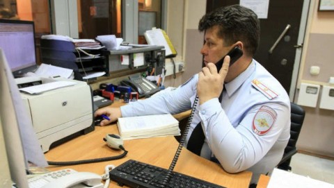 В Курском округе полицейские установили подозреваемого в краже кошелька